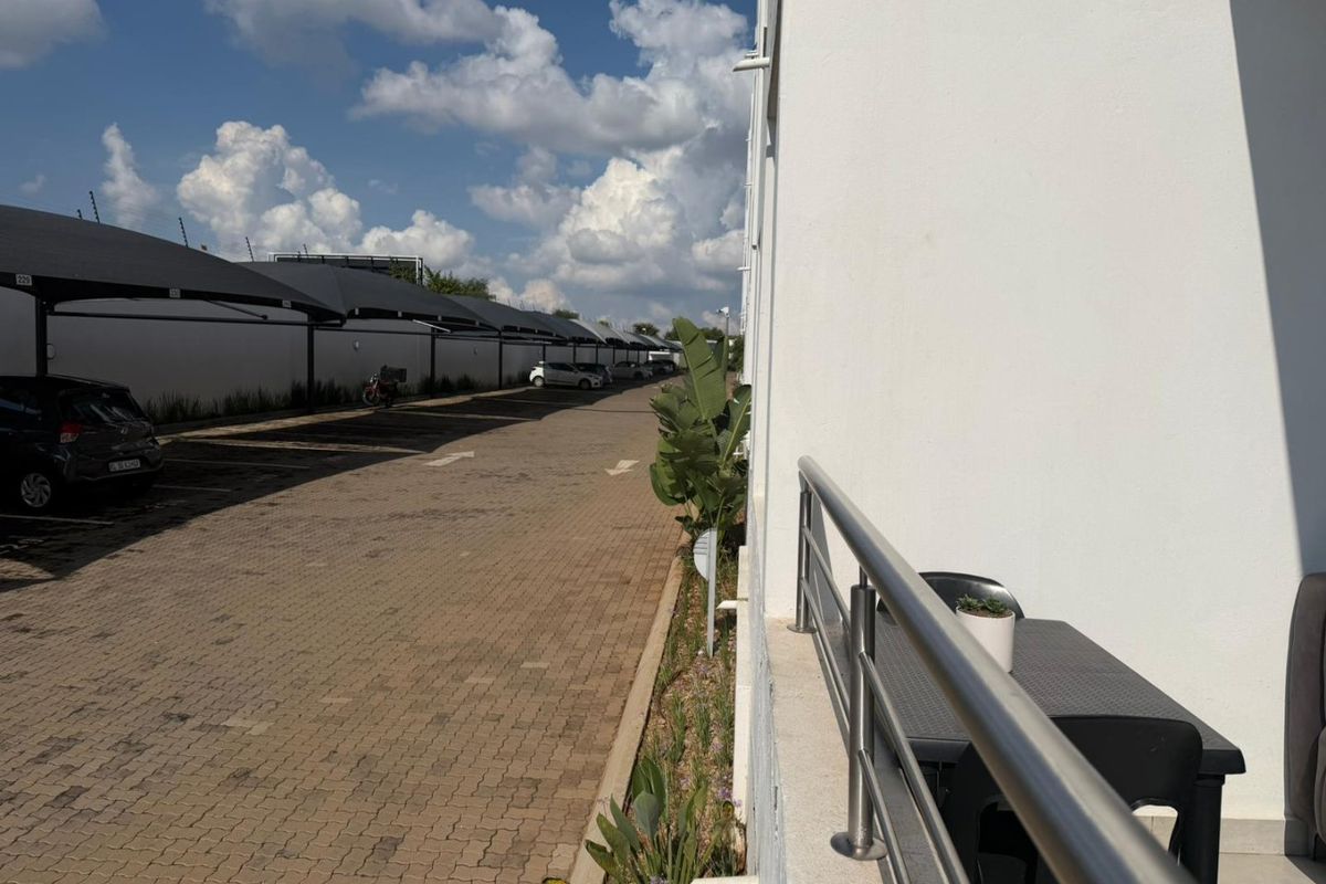 2 Bed Apartment in Halfway Gardens for Rent - Photo 4