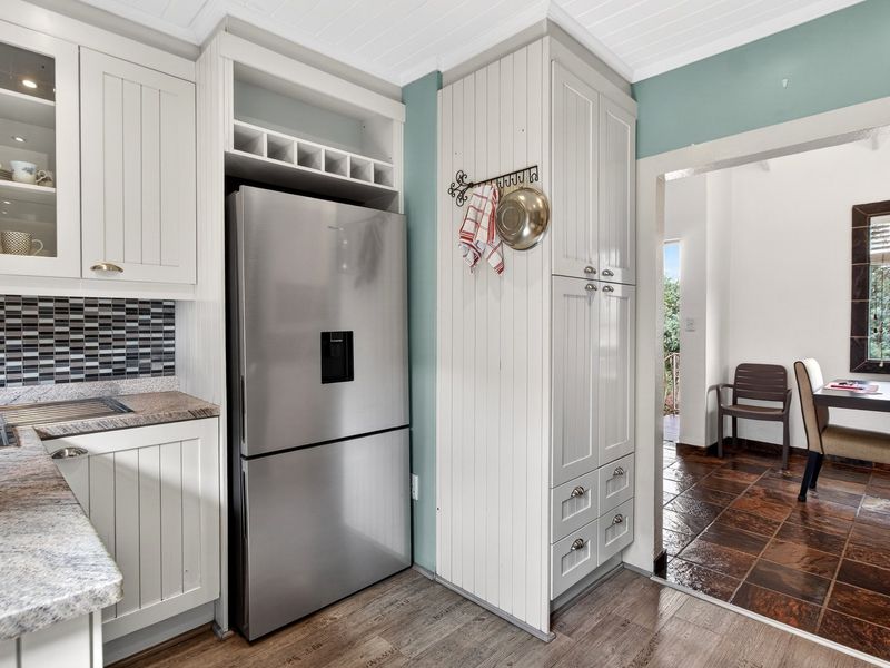 Spacious Multi-Level Townhouse Designed for Living and Entertaining - Photo 8