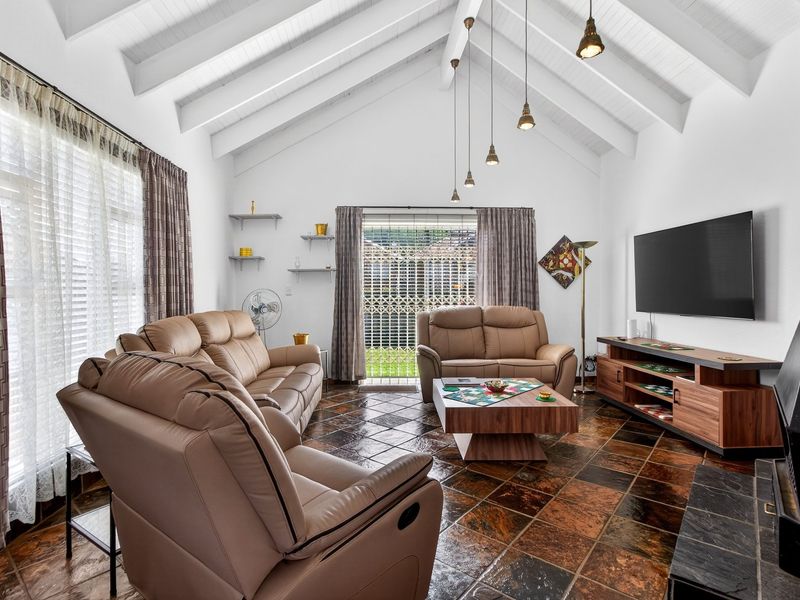 Spacious Multi-Level Townhouse Designed for Living and Entertaining - Photo 9