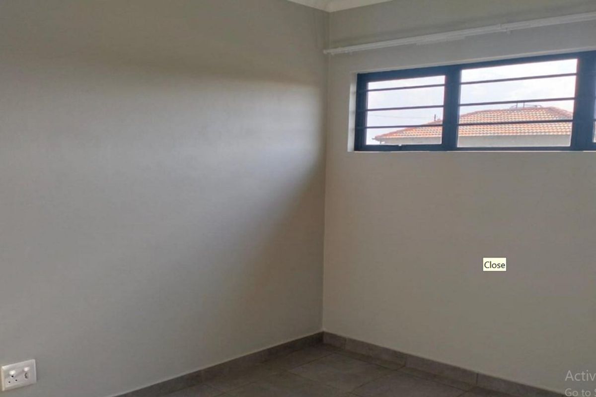 Two bedroom for sale at protea glen - Photo 5