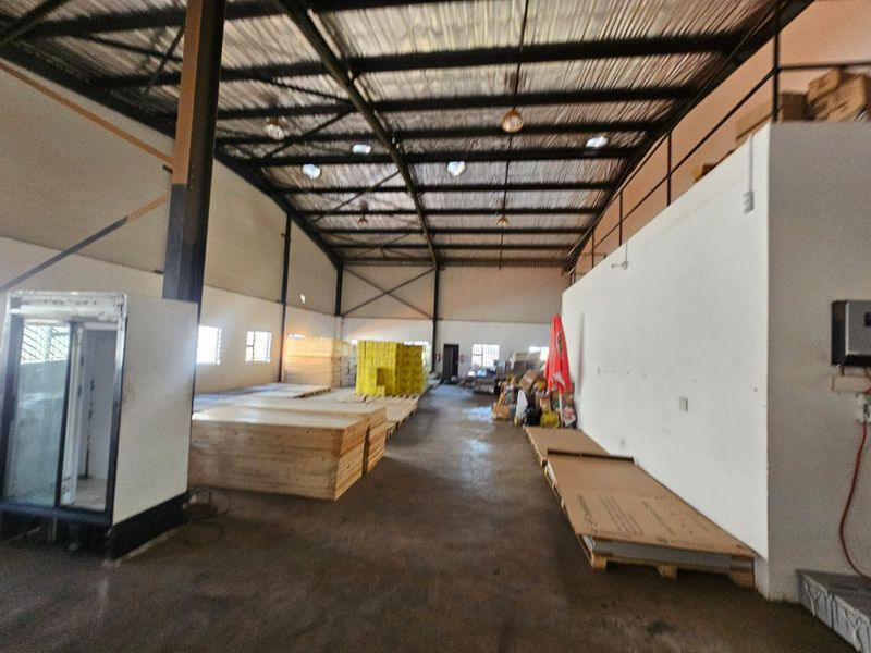 A Lovely Warehouse for sale in Sunderland Ridge  - Photo 3