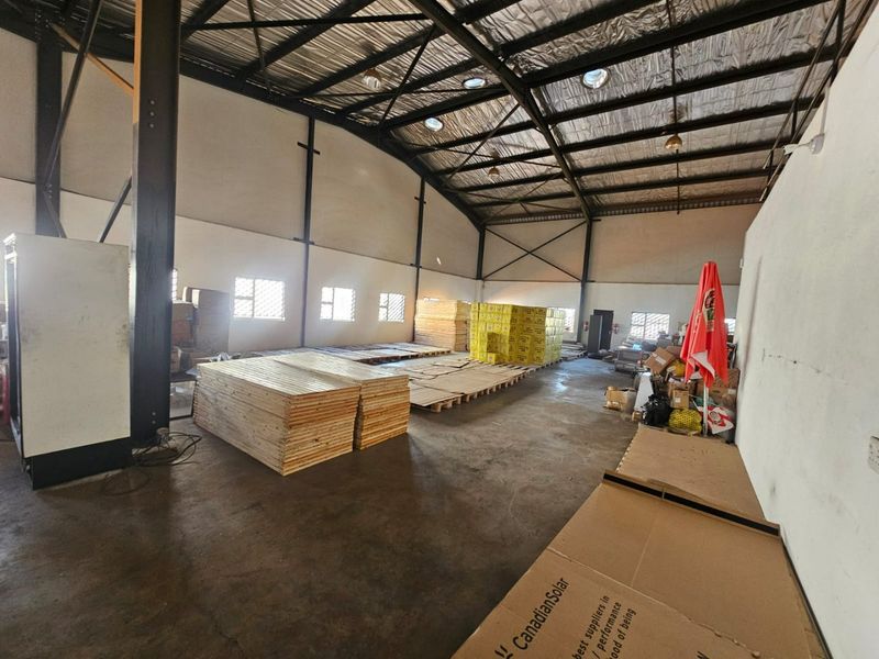 A Lovely Warehouse for sale in Sunderland Ridge  - Photo 4