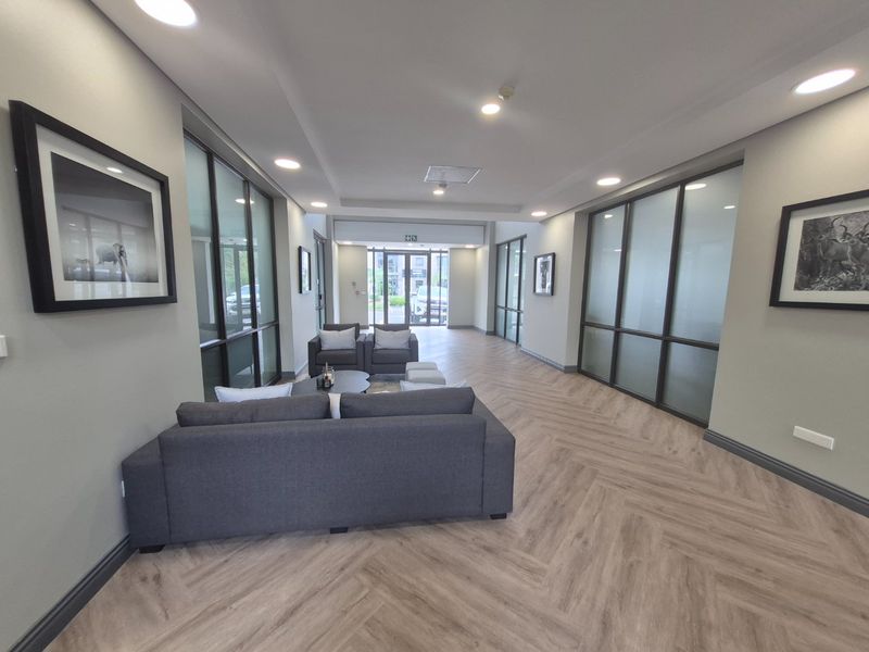 Premium Bryanston Office: AAA-Grade, Fully Fitted Entire Floor with Balcony & Backup Power - Photo 5