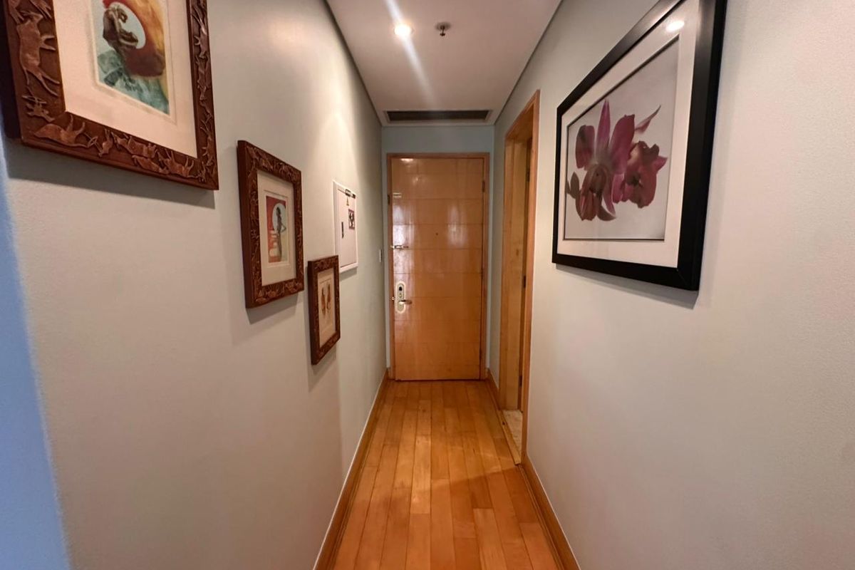 Spacious 1 bed 1 bath Penthouse Apartment - Photo 5