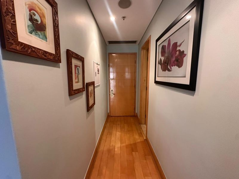 Spacious 1 bed 1 bath Penthouse Apartment - Photo 5