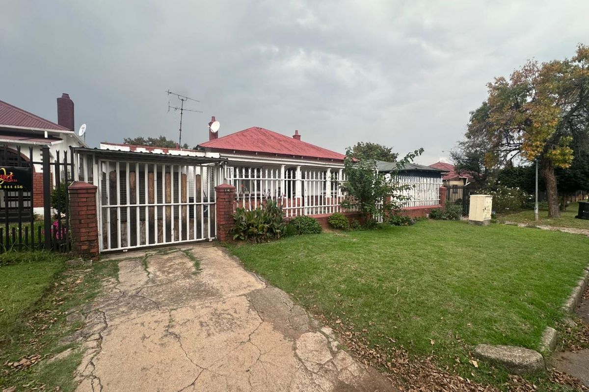 3 Bedroom House - Photo 2