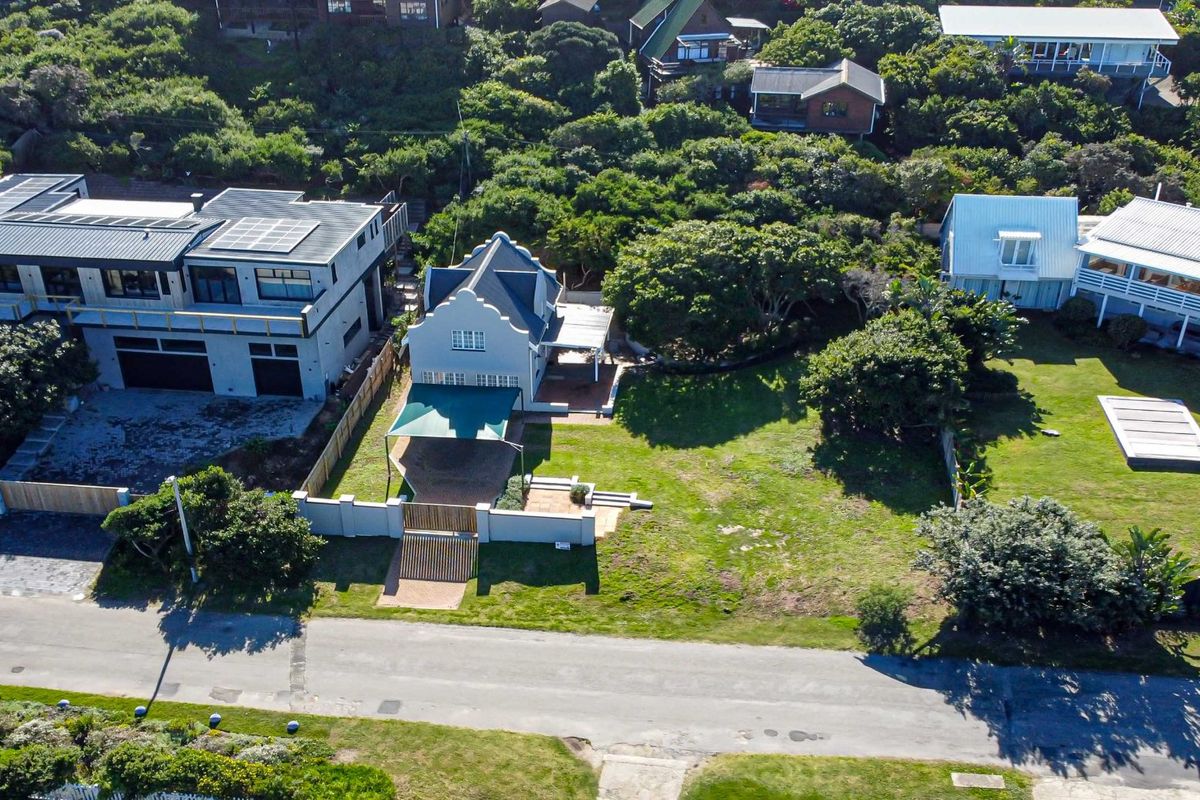 A Sanctuary by the Sea – Timeless Coastal Living in Brenton-on-Sea - Photo 3