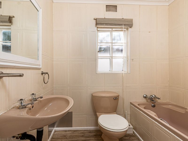 A Sanctuary by the Sea – Timeless Coastal Living in Brenton-on-Sea - Photo 7