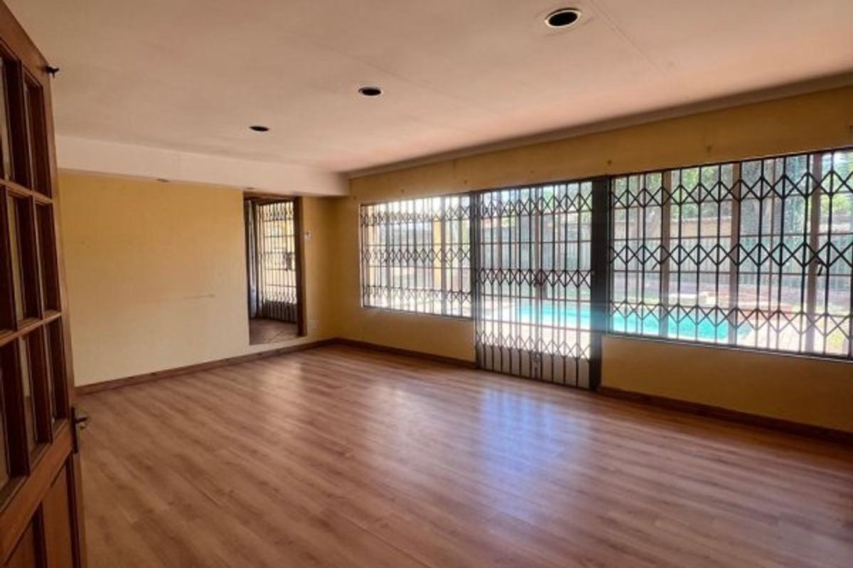 Extraordinary Value for Money in Upmarket Bedfordview – Spacious 4-Bedroom Family Home - Photo 3