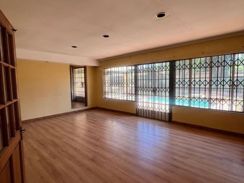 Extraordinary Value for Money in Upmarket Bedfordview – Spacious 4-Bedroom Family Home - Photo 3