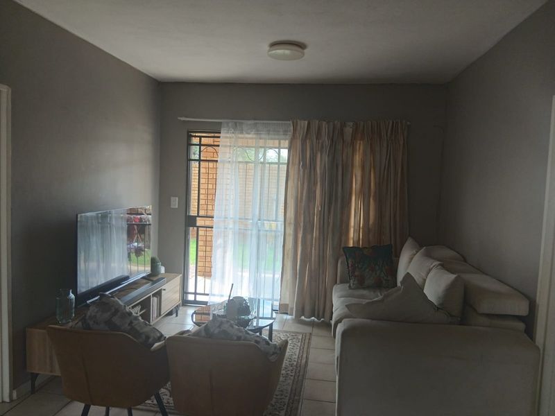 Two bedroom apartment - Photo 3