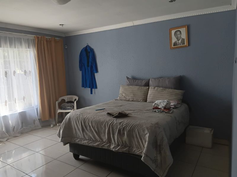Family Haven in Theresapark with Double Garage - Photo 9