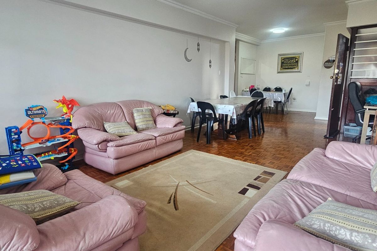 Spacious Apartment | North Beach | Freehold Shareblock - Photo 3