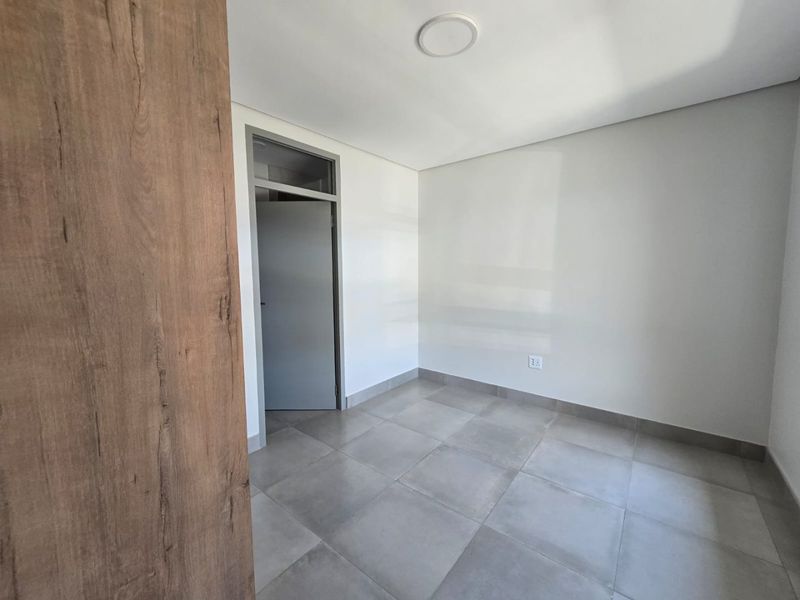 BRAND NEW 3-BEDROOM APARTMENT FOR SALE – 1 ON YORK - Photo 5