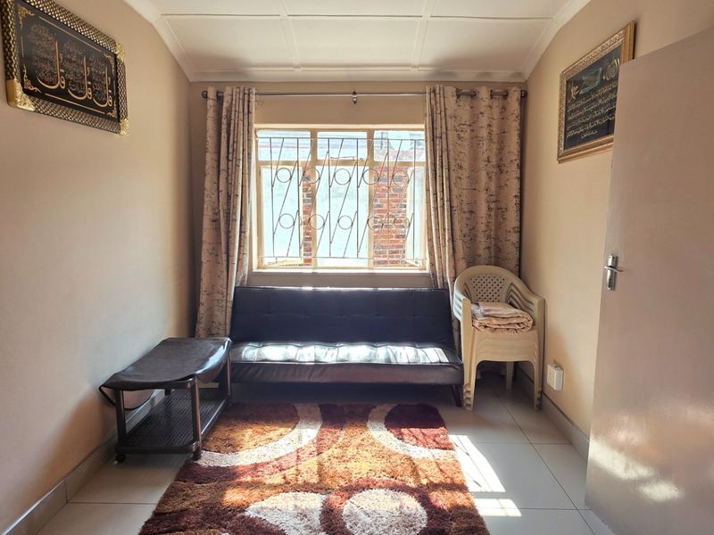 FIRST -TIME OFFERING IN LAUDIUM - Photo 8