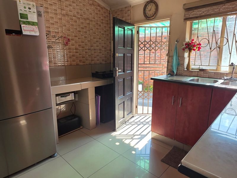 FIRST -TIME OFFERING IN LAUDIUM - Photo 10