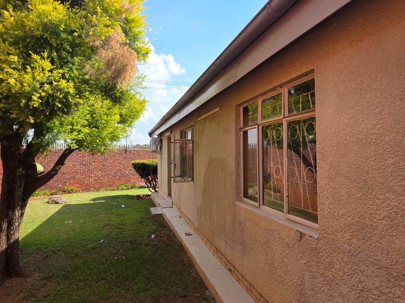 FIRST -TIME OFFERING IN LAUDIUM - Photo 3