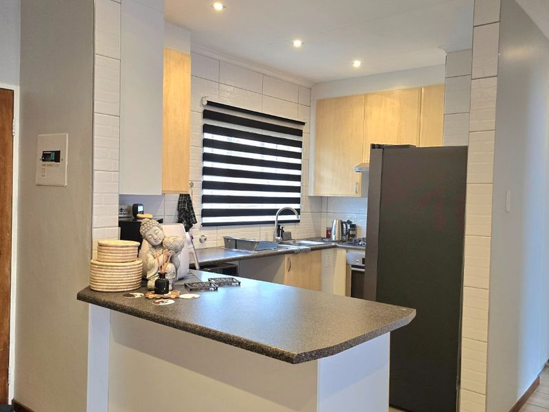 LOCATION...LOCATION... - Photo 10