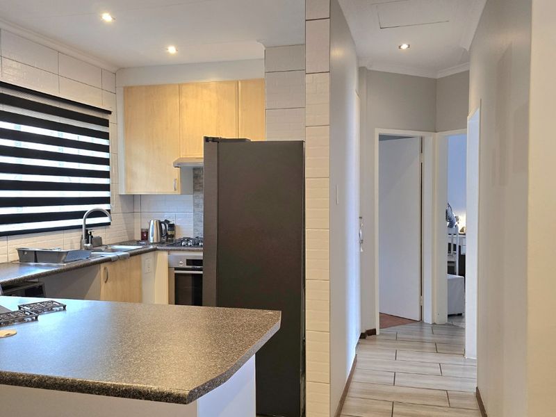 LOCATION...LOCATION... - Photo 9