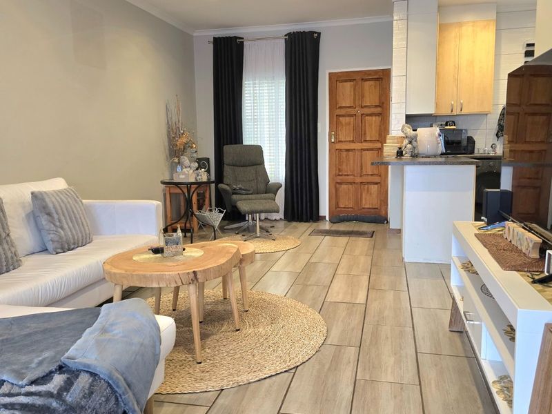 LOCATION...LOCATION... - Photo 2