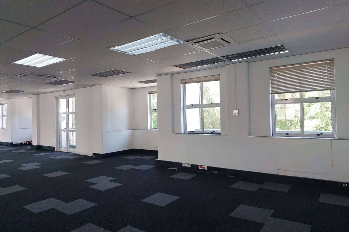 Prime Ground Floor Office To Let in Bryanston - Photo 3