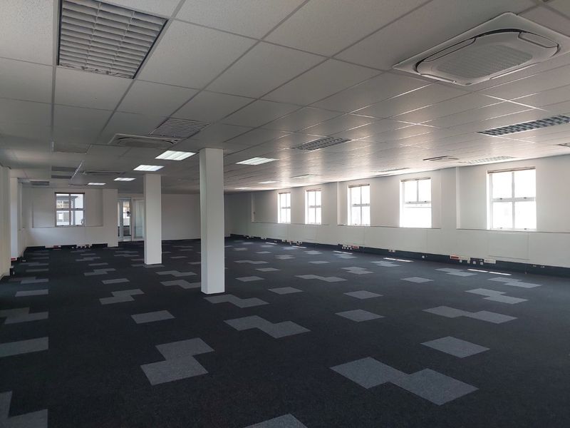 Prime Ground Floor Office To Let in Bryanston - Photo 9