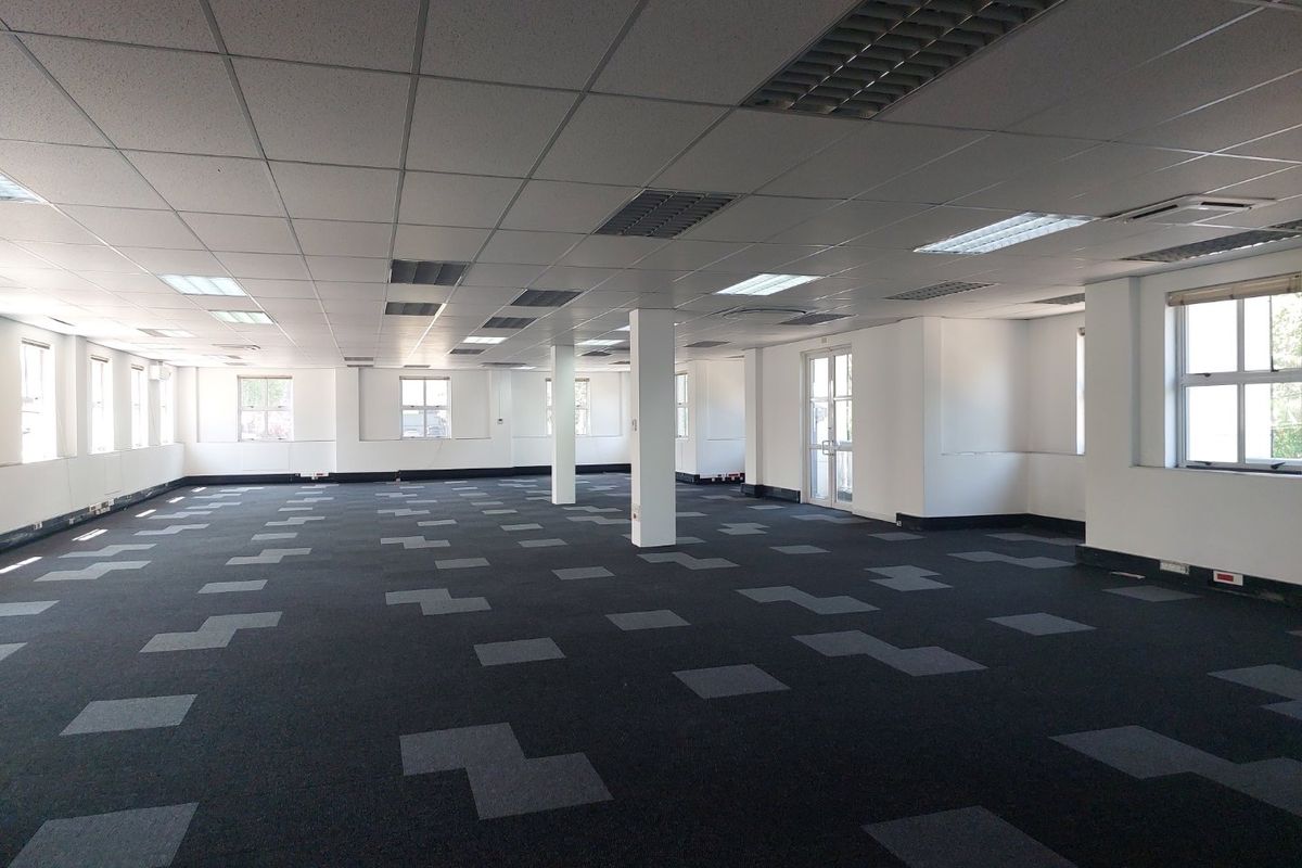 Prime Ground Floor Office To Let in Bryanston - Photo 2