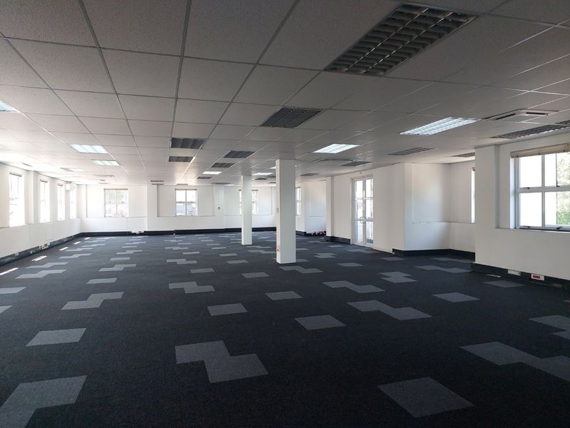 Prime Ground Floor Office To Let in Bryanston - Photo 2
