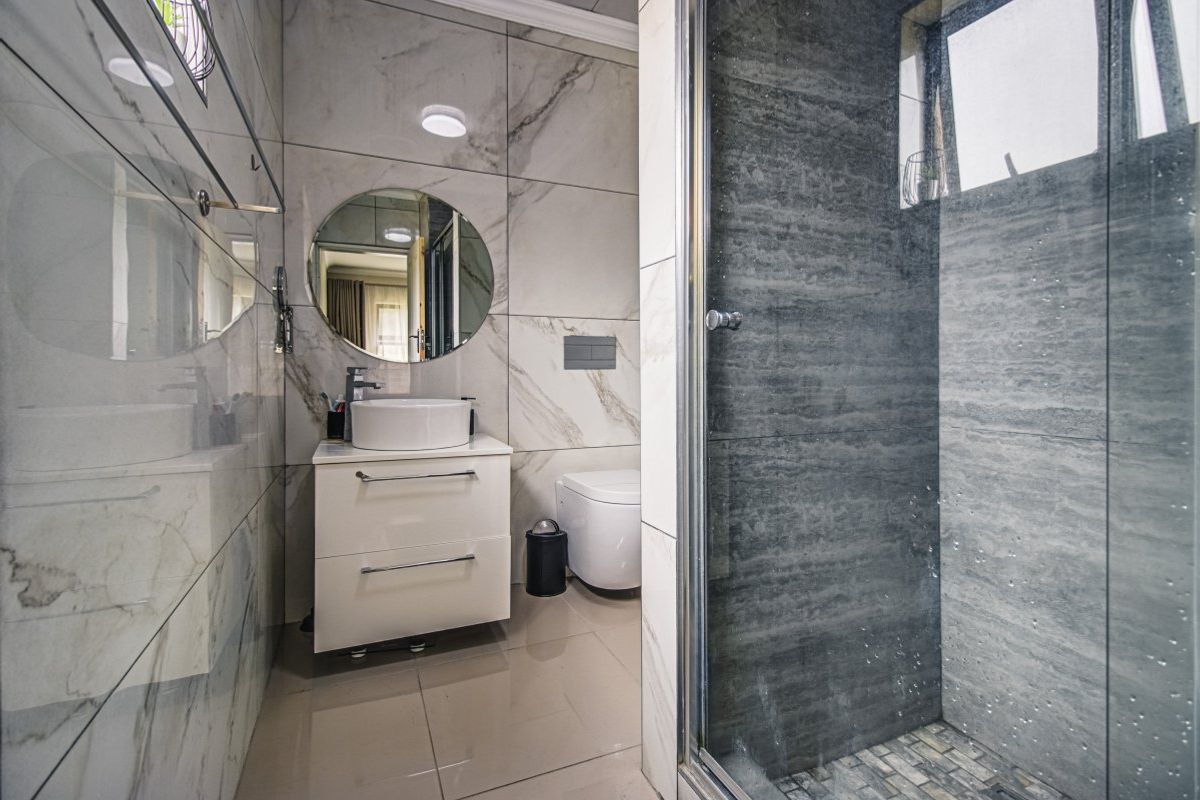 Modern Family Living Meets Effortless Style  - Photo 2