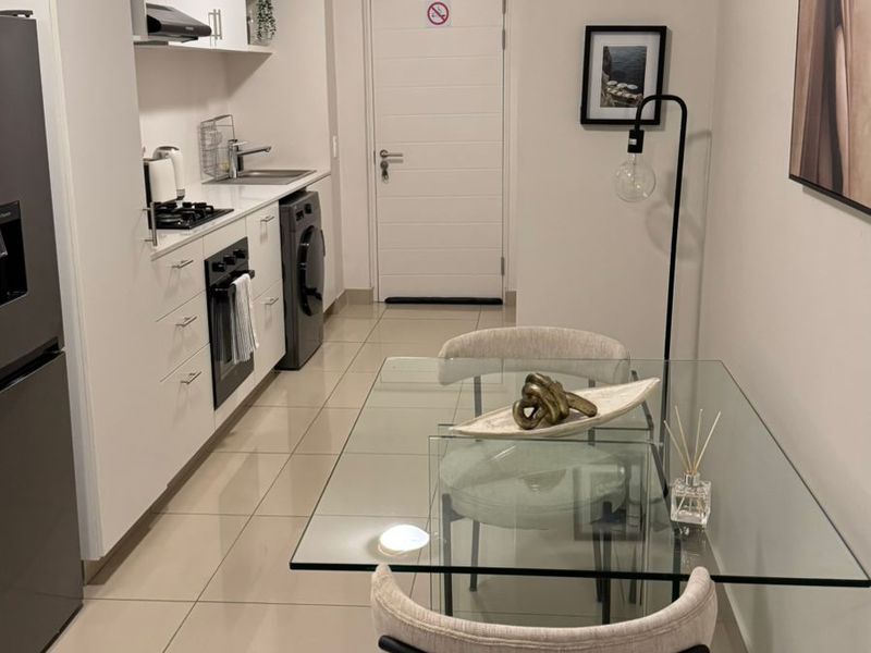 2 Bedrooms, 1 Bathroom Apartment To Let In Umhlanga, Durban - Photo 2