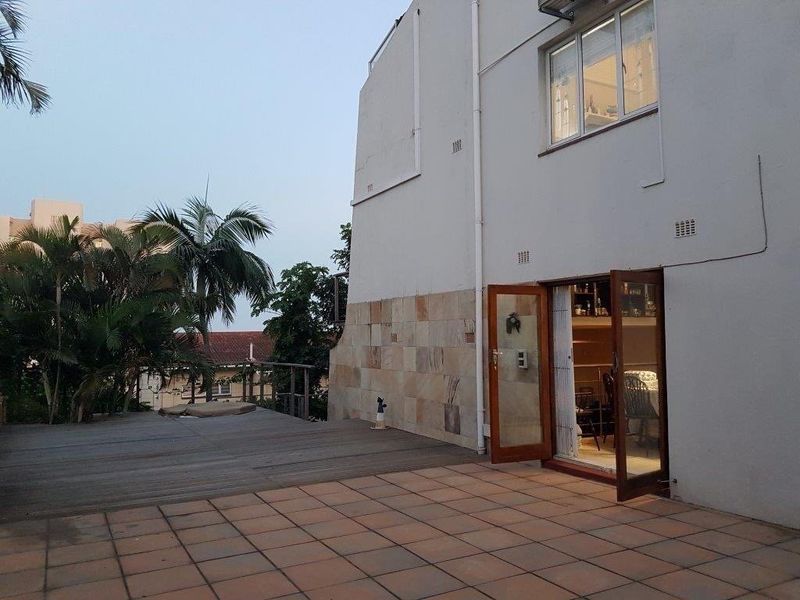 3 Storey Home Within A  Complex - Close To The Beach And Umhlanga Village - Photo 5