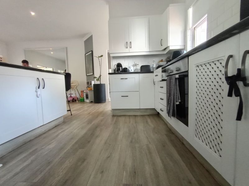 Mount Edgecombe Estate Two - delightful 3 bedroom simplex  in this sought after lifestyle and security estate - Photo 6