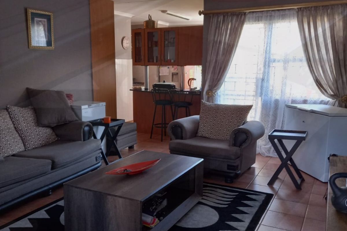 An Impeccable Simplex With Tremendous Value ... - Photo 2