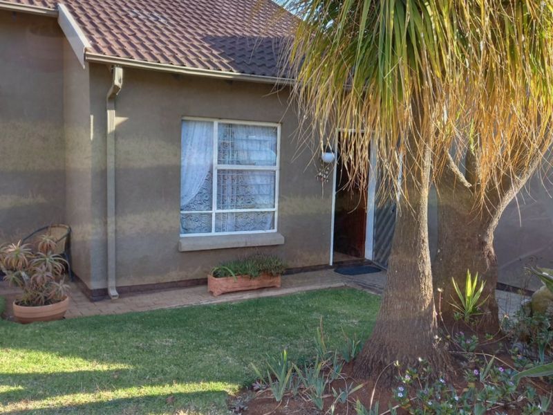 An Impeccable Simplex With Tremendous Value ... - Photo 6