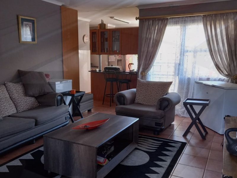 An Impeccable Simplex With Tremendous Value ... - Photo 3