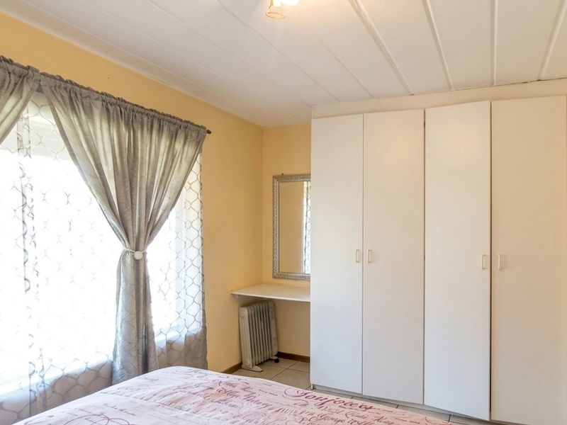 CHARMING  2 BEDROOM GROUND FLOOR UNIT T FOR SALE IN FERNDALE - Photo 9