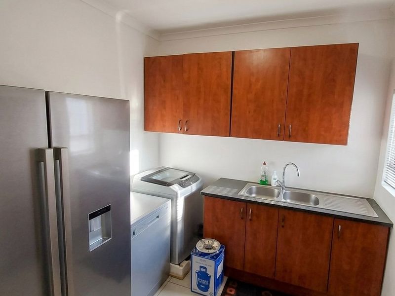 TOWNHOUSE FOR SALE - Photo 2