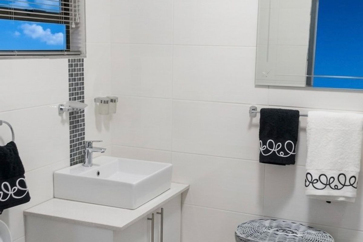 TOWNHOUSE FOR SALE - Photo 4