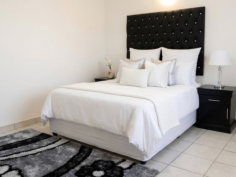 TOWNHOUSE FOR SALE - Photo 5