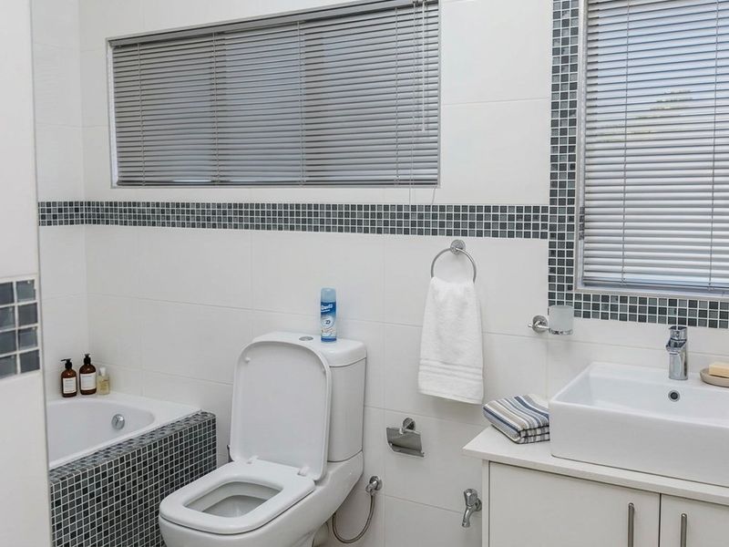 TOWNHOUSE FOR SALE - Photo 4