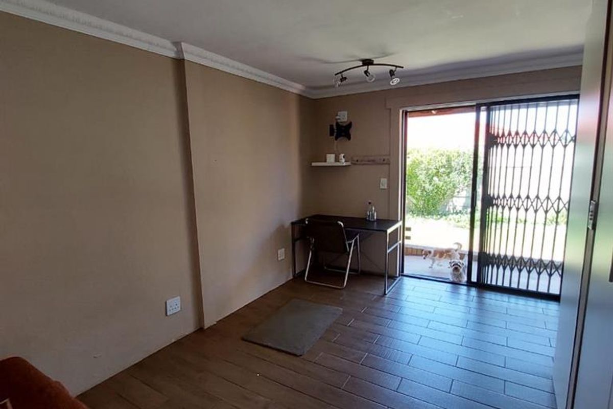 FURNISHED AND SPACIOUS BACHELOR PAD IN HIGHBURY WATER AND ELECTRICTY INCLUDED (WATTSAPP CONTACT REQUESTS ONLY) - Photo 3