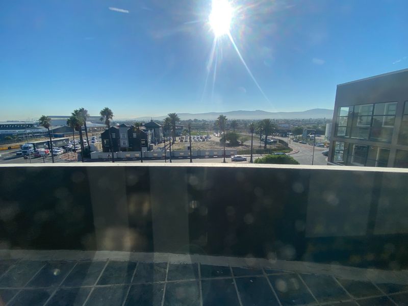 75m2 Commercial to Let  - Photo 8