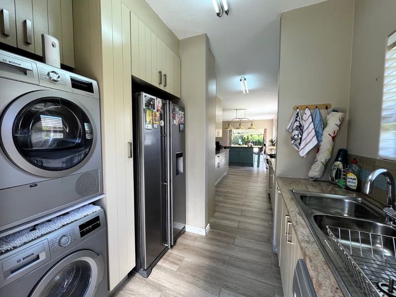 3 Bedroom Family Home for sale  - Photo 5