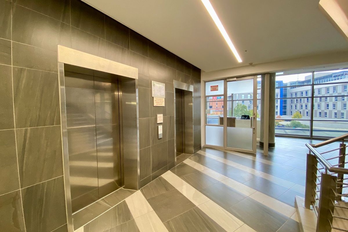 P-Grade Office Available In Arcadia - Photo 5