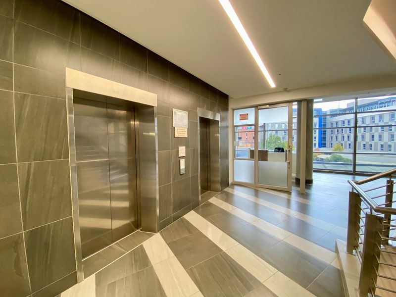 P-Grade Office Available In Arcadia - Photo 5