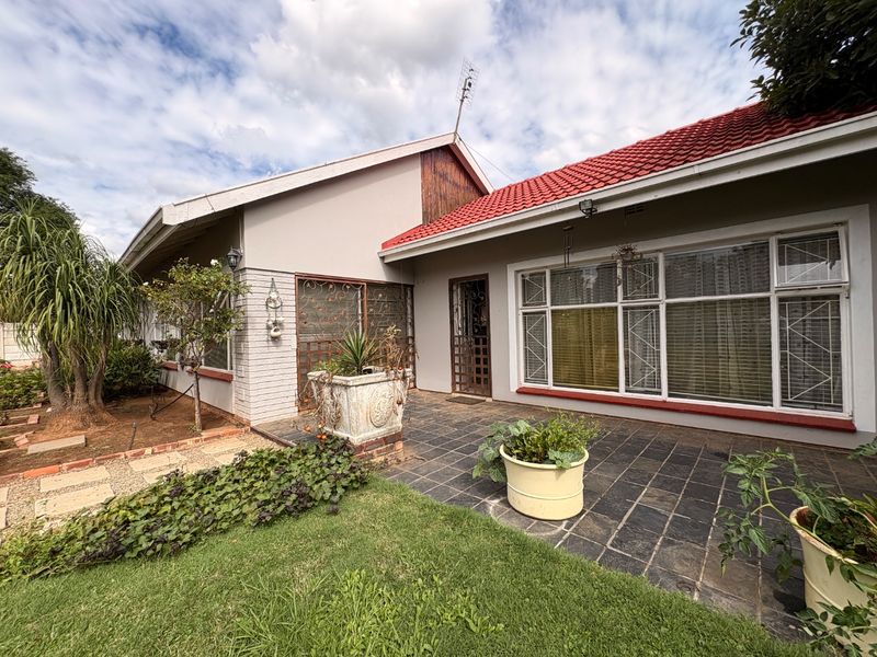 Charming Family Home in the Heart of Flimieda – Move-In Ready! - Photo 2