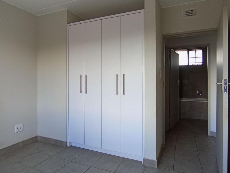 A lovely 2 Bedroom Apartment for sale in Lotus Gardens  - Photo 7