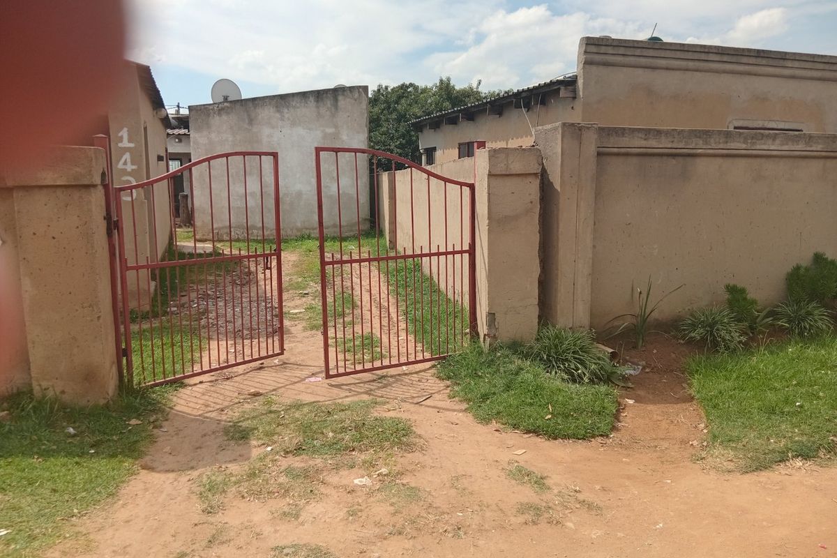 RDP HOUSE FOR SALE - Photo 3