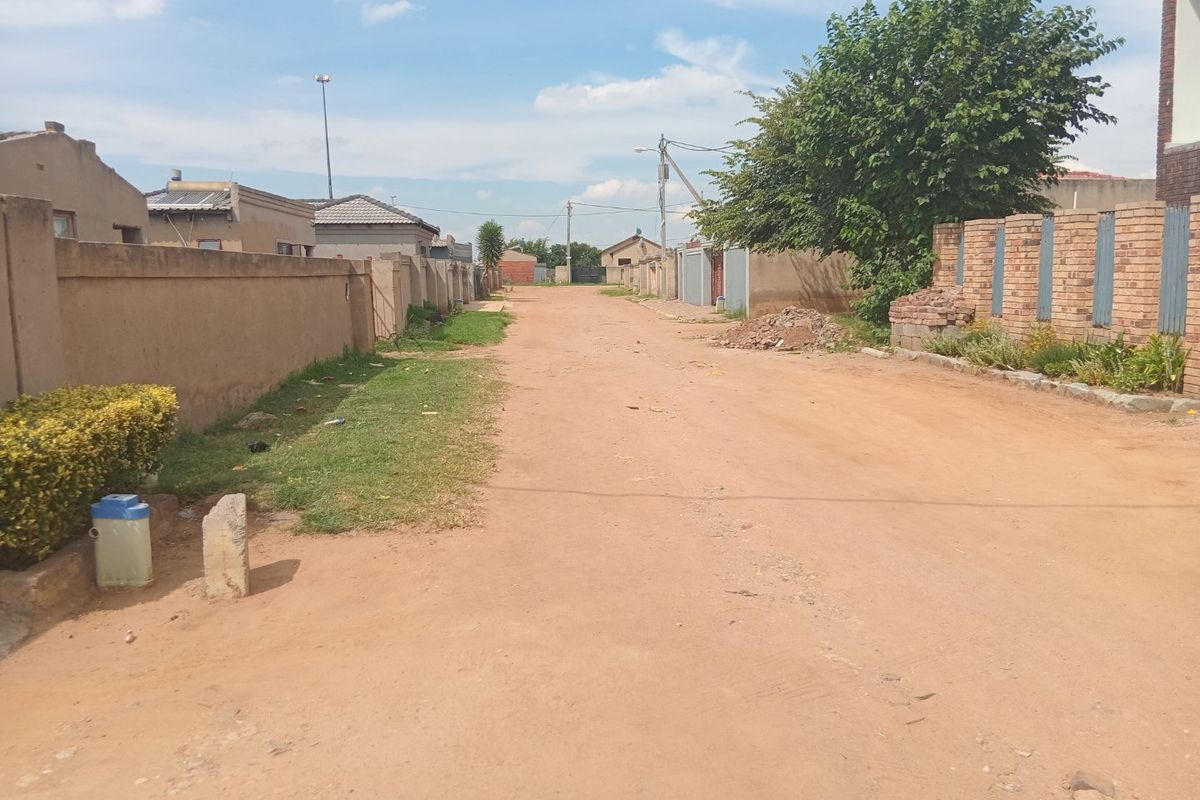 RDP HOUSE FOR SALE - Photo 4