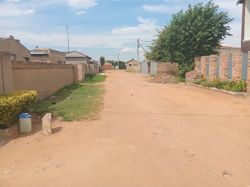 RDP HOUSE FOR SALE - Photo 4